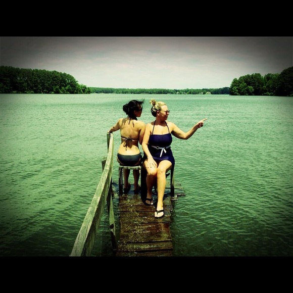 Meet your Posher, Cindy - Picture 5 of 6